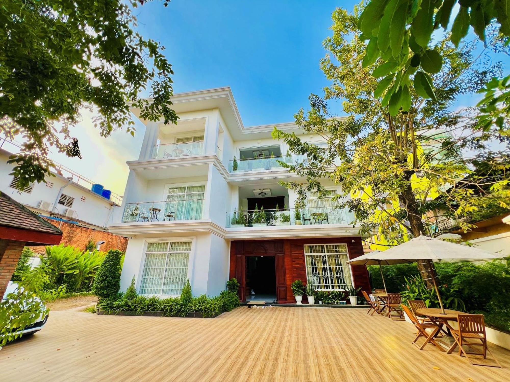 Nyna Villa Guesthouse كامبوت المظهر الخارجي الصورة