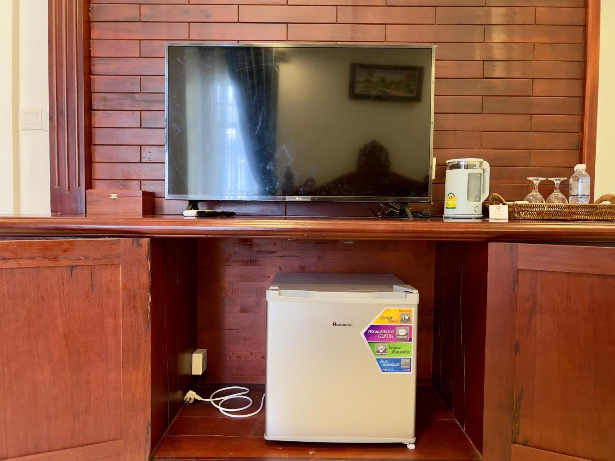 Nyna Villa Guesthouse كامبوت المظهر الخارجي الصورة